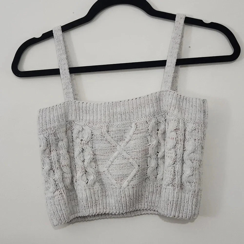 Witty Fox Sweater Knit Crop Tank Top Size Medium - Picture 3 of 4